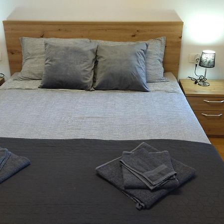 Apartment Uki Premantura Luaran gambar
