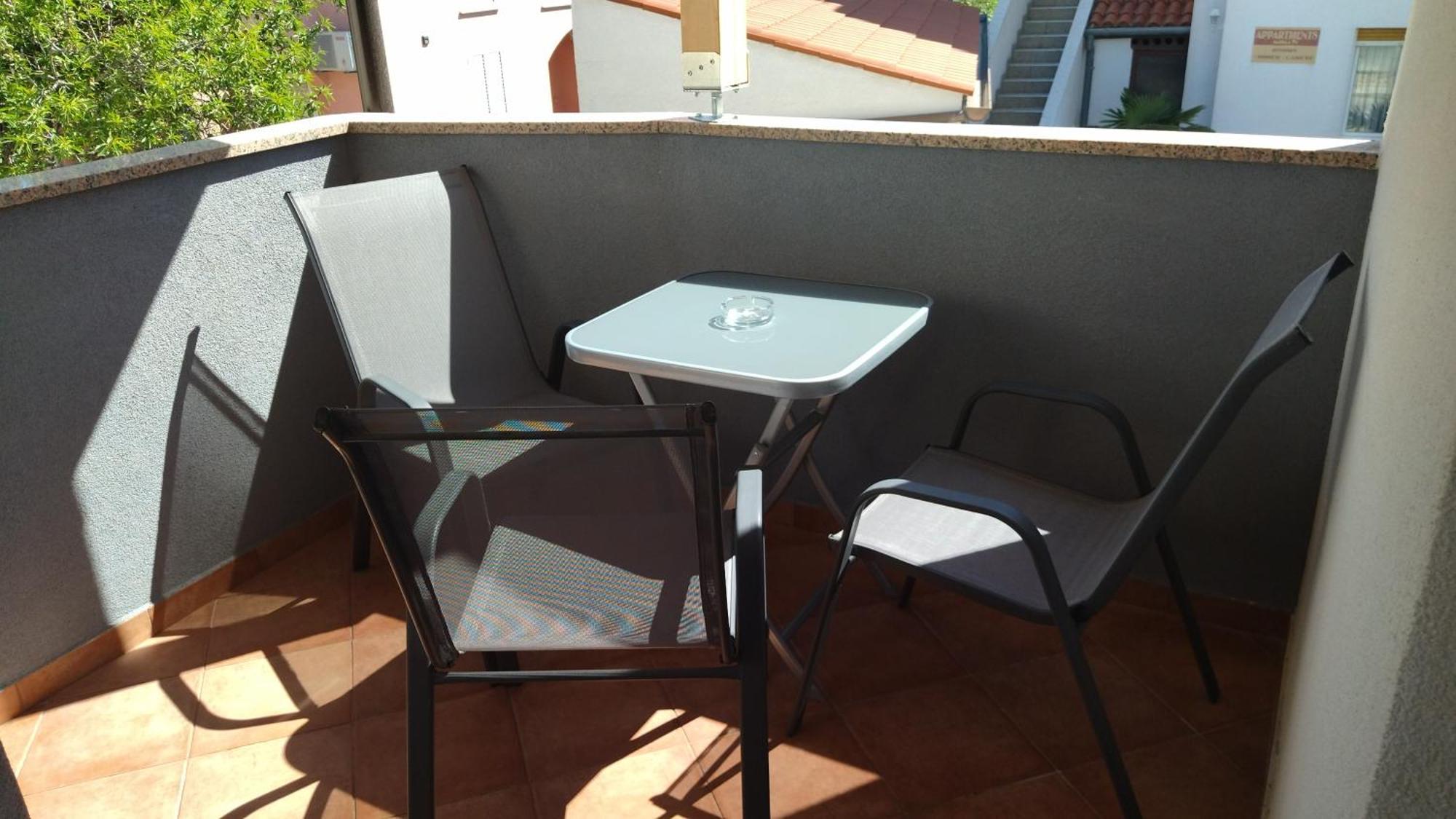 Apartment Uki Premantura Luaran gambar