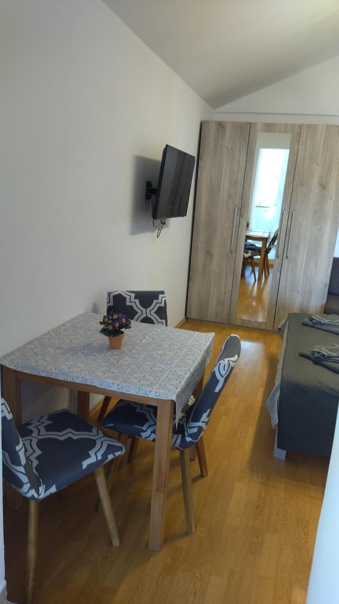 Apartment Uki Premantura Luaran gambar